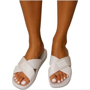 UGG Emily Mesh Slide Sandals | White Crisscross Logo Comfort Slides Size 7